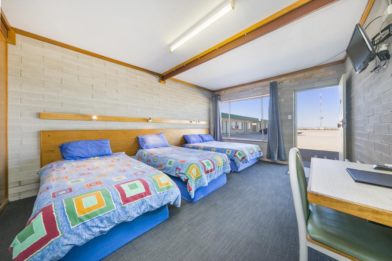 Готель Nullarbor Roadhouse Екстер'єр фото